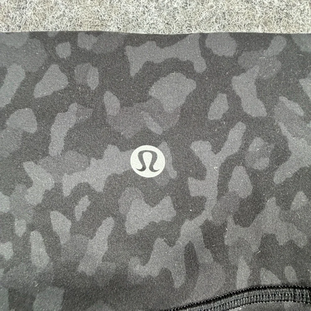Lululemon Align Ankle Leggings Womens 8 Gray Black Camo Buttery-Soft Lightweight
